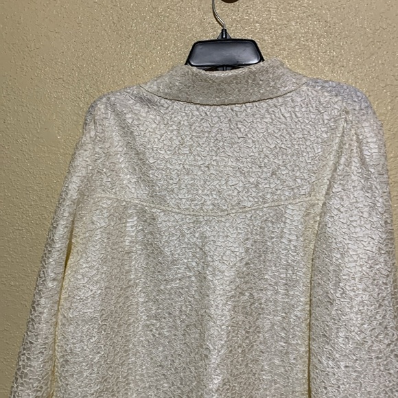 General Apparel Top Light Jacket L Ivory cream Crinckle Front Buttons Polyester - Picture 13 of 16